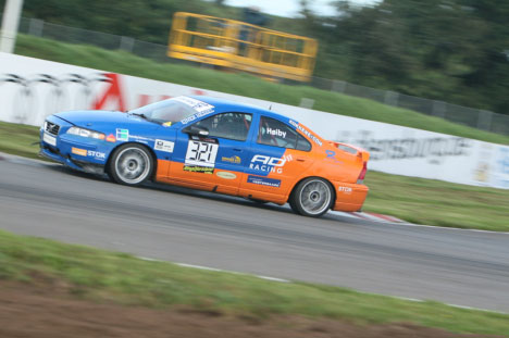 Niels Højby i Volvo S60 T5
(Foto: Gripping Media)